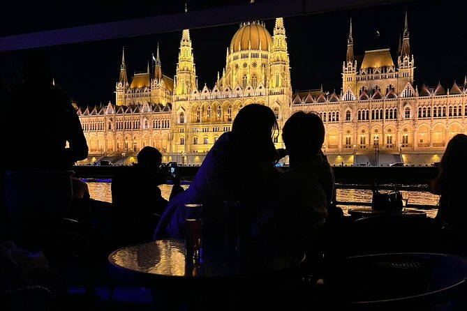 Budapest Highlights Sightseeing Cruise - The Experience on the Boat: Views and Atmosphere