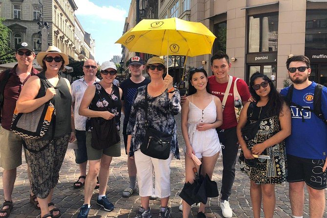 Budapest Historical Sightseeing - Free Walking Tour - Passing by the Danubius Hotel Astoria and Its Cosmopolitan Past