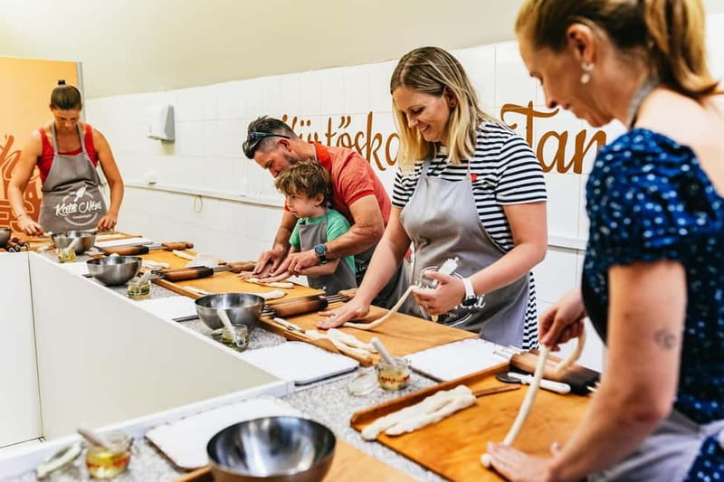 Budapest: Hungarian Chimney Cake Workshop in the City Center - The Inclusion of Flavors and Seasonings