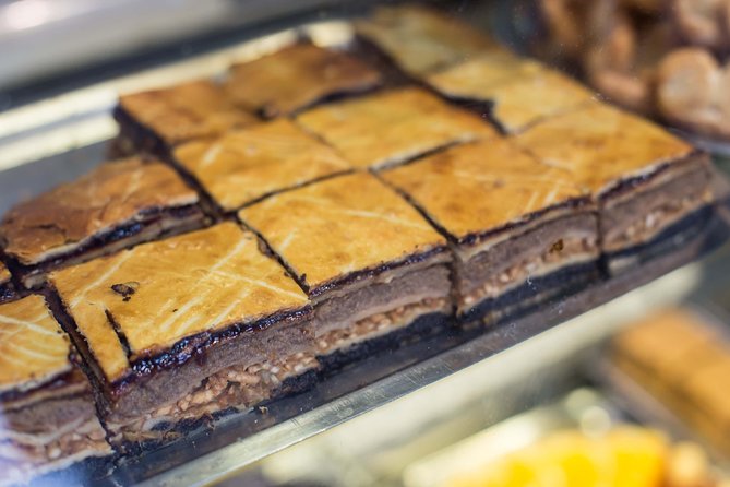 Budapest Jewish Cuisine & Culture Walk - Rejuvenating at a Budapest Coffee Bar and Tasting Pálinka