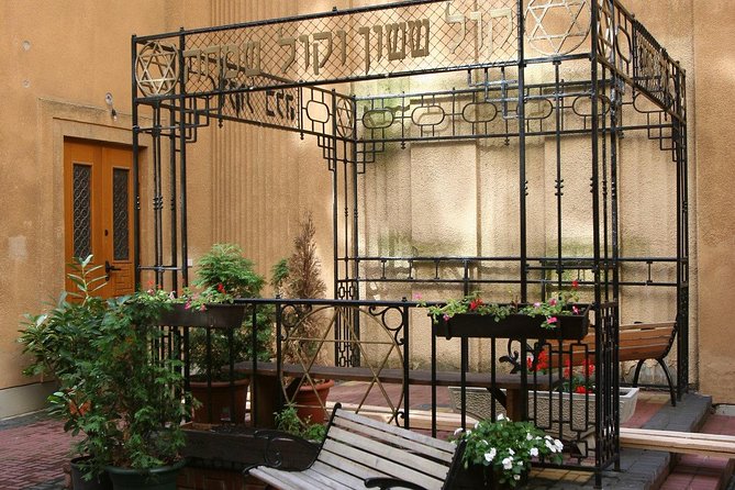 Budapest Jewish Heritage Tour & Synagogue Ticket - The Jewish Quarter’s Living Culture