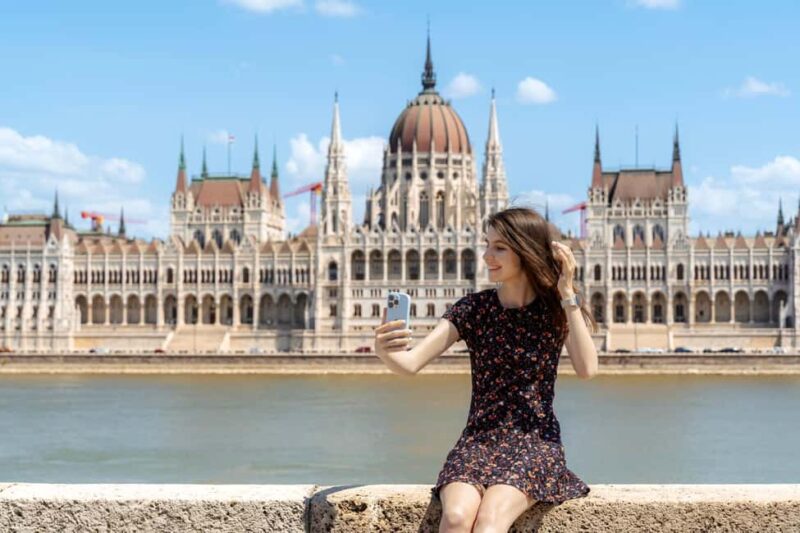 Budapest Jewish Quarter and Synagogues Tour with Transport - Transportation Options for a Comfort-Focused Visit