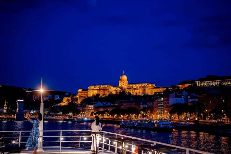 Budapest: Lotus Cruise with Unlimited Premium Drinks - Practicalities and Accessibility