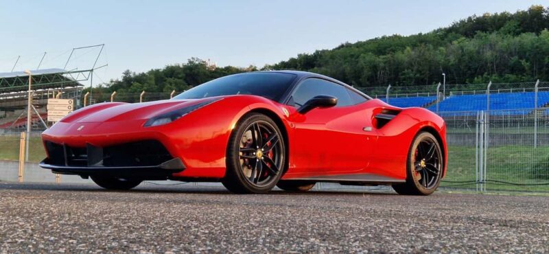 Budapest: Luxury Car City Tour with Guide - Key Points