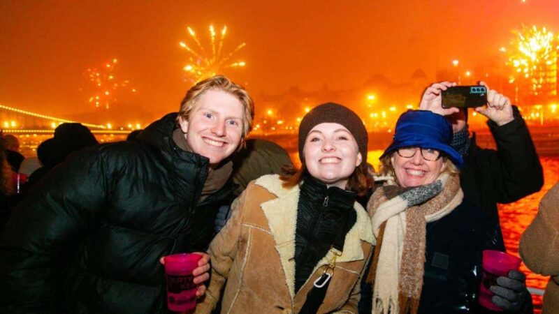 Budapest: New Year Boat Party Cruises with Unlimited Drinks - Practical Details: Meeting Point, Duration, and Group Size