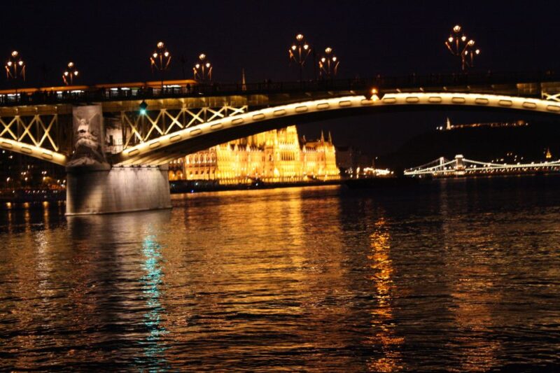 Budapest: New Years Eve Boat Cruise with Unlimited Drinks - Celebrate New Years Eve in Style on the Danube