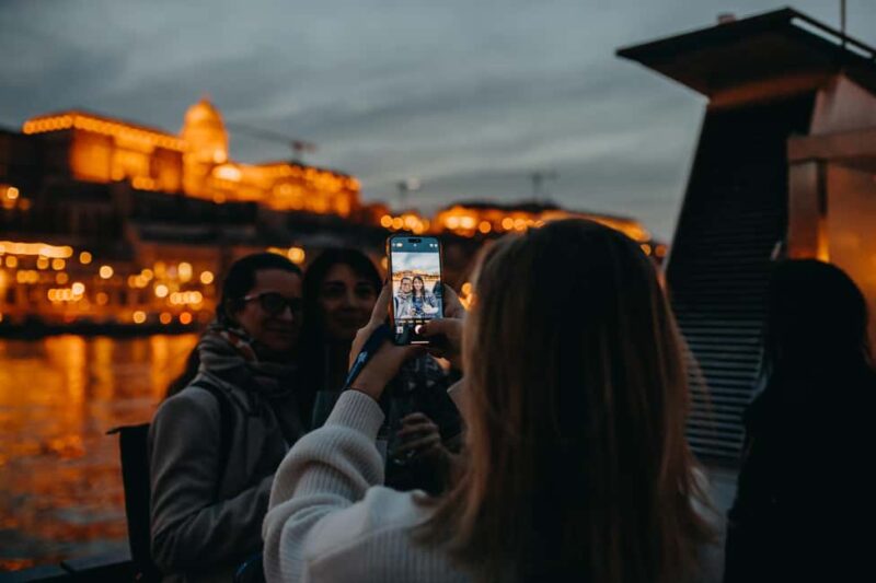 Budapest: New Years Eve Buffet Cruise with Unlimited Drinks - Key Points