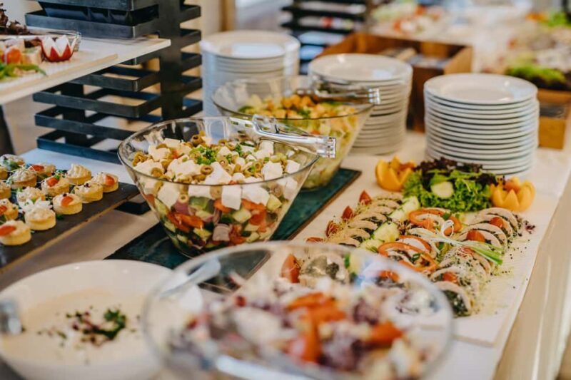 Budapest: New Years Eve Buffet Cruise with Unlimited Drinks - Budapests NYE Celebration on the Danube Starts at Pier 5