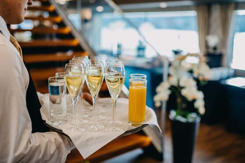 Budapest: New Years Eve Buffet Cruise with Unlimited Drinks - Dining: A Wide Selection of Hungarian and International Dishes