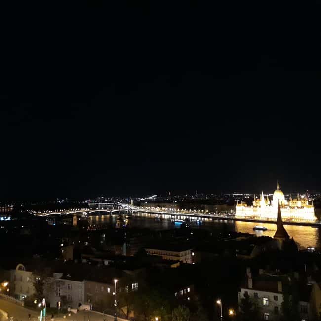 Budapest Night Lights Tour & Folk Music Performance - From St. Stephen’s Basilica to Széchenyi Square