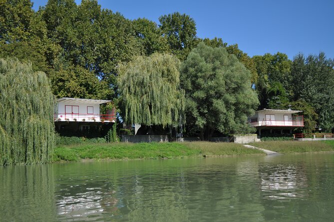 Budapest North Canoe Trip - Safety and Equipment: Canoes, Paddles, and Lifejackets