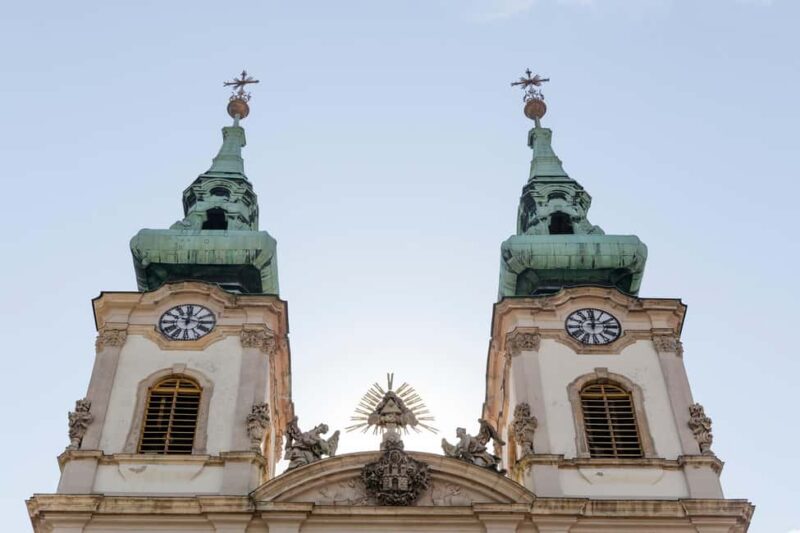 Budapest: Old Buda Walking Tour & Folk Music Performance - Discover the Charm of Budapests Old Buda District