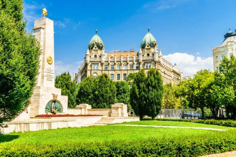 Budapest Old Town and Top Attractions Private Walking Tour - What Sets This Tour Apart