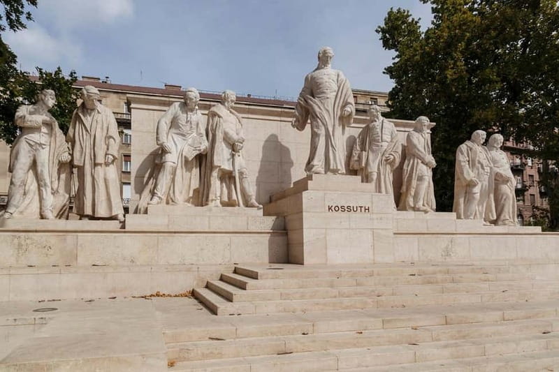Budapest: Parliament & Its Surroundings Tour with Folk Music - Liberty Square, the National Bank, and the Stock Exchange Palace