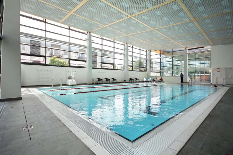 Budapest: Paskál Bath Entry Ticket - Accessibility and Suitability