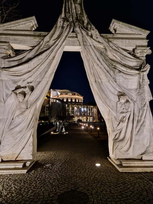 Budapest: Past & Future Tour with Unicum Tasting & MOL Visit - Practical Information and Logistics