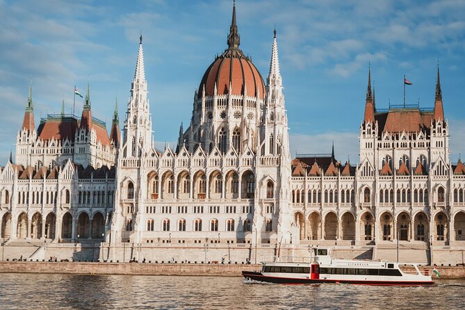 Budapest Premium River Cruises with Welcome Tokaj and Audio Guide - Practical Tips for a Smooth Experience