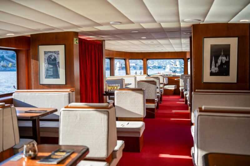 Budapest: Premium Sightseeing Cruise with Tokaj Frizzante - Drinks and Bar Service Onboard
