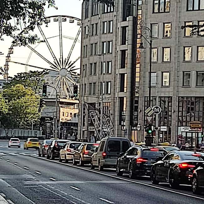 Budapest: Private 3 hours Electric Rickshaw Tour with Coffee - Key Points