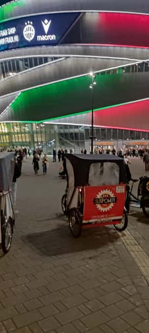 Budapest: Private 3 hours Electric Rickshaw Tour with Coffee - Practical Details and Group Size Flexibility