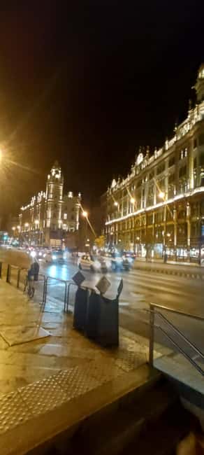 Budapest: Private 3 hours Electric Rickshaw Tour with Coffee - Comparing with Similar Experiences