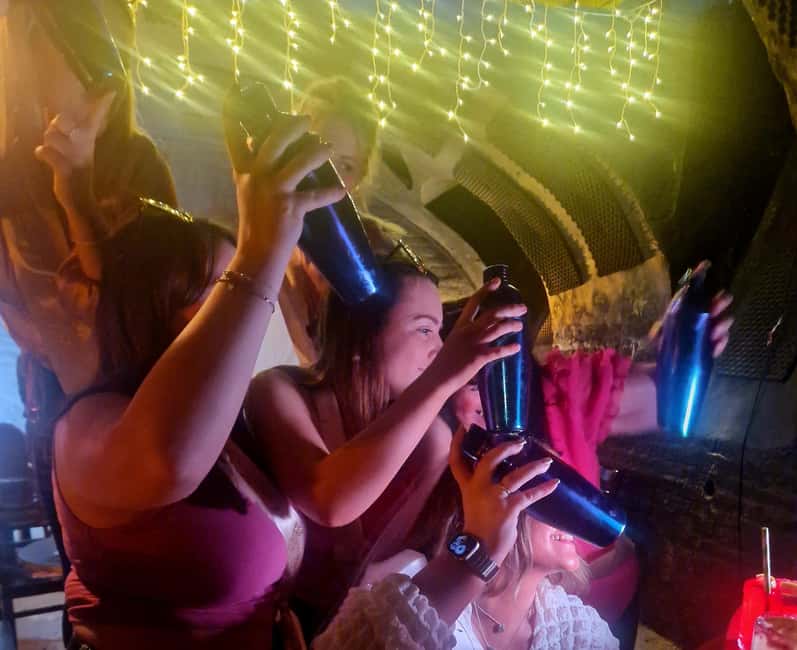 Budapest: Private Cocktail-Making Experience - Enjoy a Personalized Cocktail Experience in Budapest’s District 6