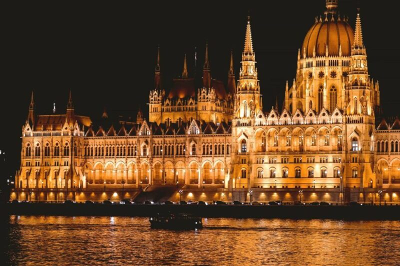 Budapest: Private Danube Yacht Cruise with Welcome Drink - Additional Services and Customization Options