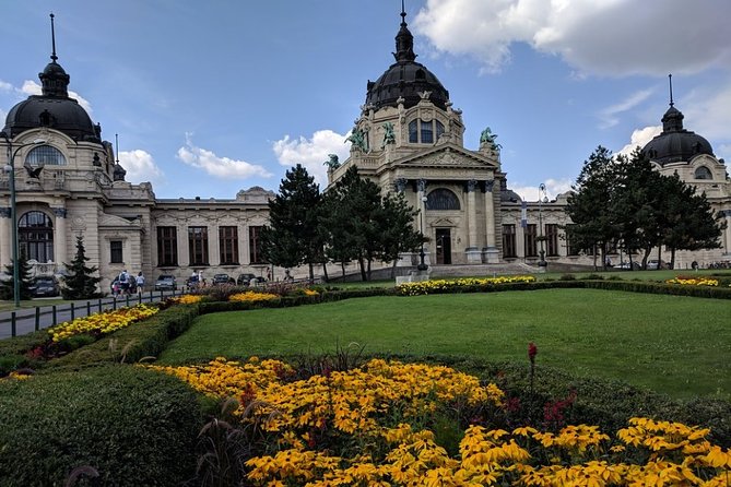 Budapest Private Full-Day City Sightseeing Tour - Discovering Budapest City Park and Thermal Baths