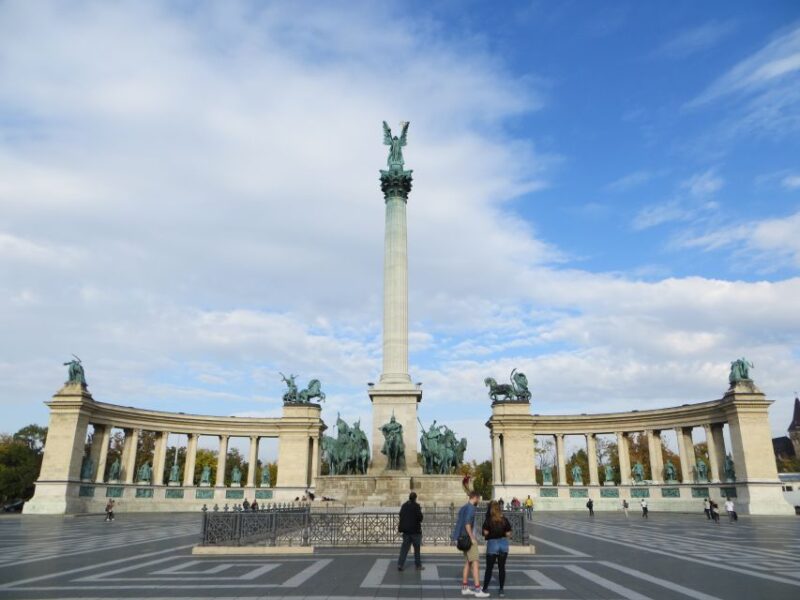 Budapest: Private Luxury Sightseeing Tour - Traveling in Style in a Mercedes Benz