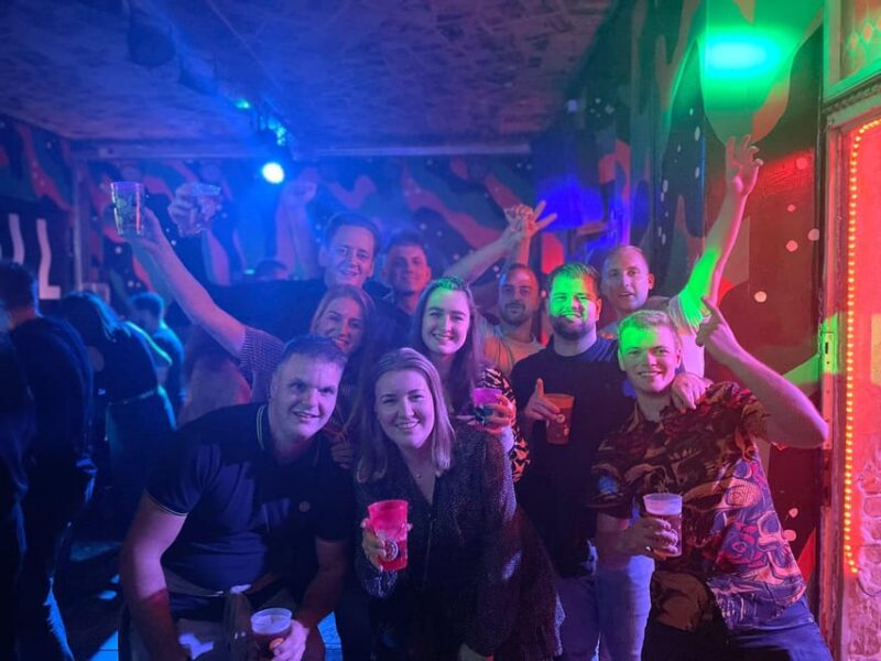 Budapest: Private, Personalized Pub Crawl, 3 drinks included - Experience Budapest Nightlife with a Private, Customizable Pub Crawl