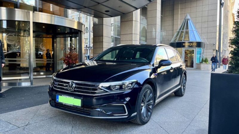 Budapest: Private Sightseeing Tour by car - Gellért Hill: The Best Viewpoint in Budapest