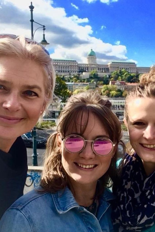 Budapest: Private Sightseeing Tour with Local Host - Experience the City as a Local with a Multitasking Guide