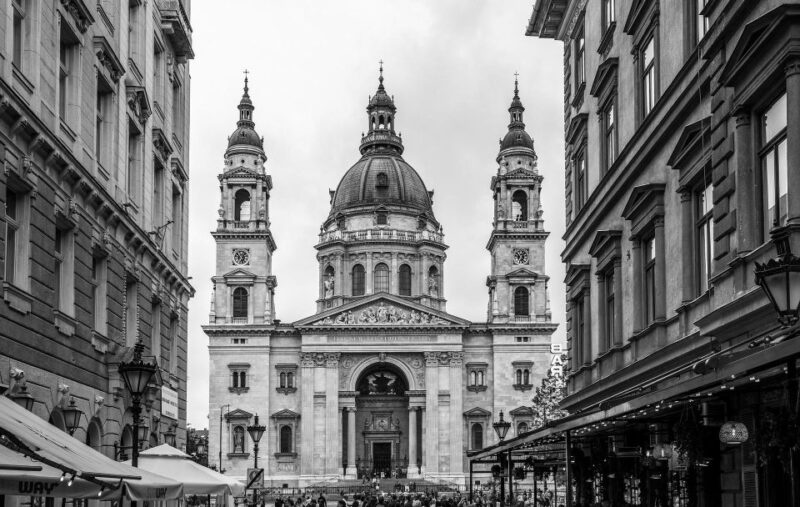 Budapest - Private Tour including Castle visit - The Iconic Hungarian Parliament Building