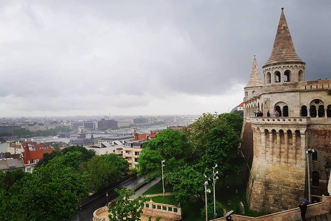 Budapest Private Walking Tour - The Vibrant Atmosphere of Pest and Historic Insights