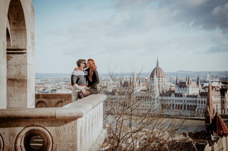 Budapest: Proposal Photos at enchanting Fisherman's Bastion - The Proposal Moment and Photoshoot at Fishermans Bastion