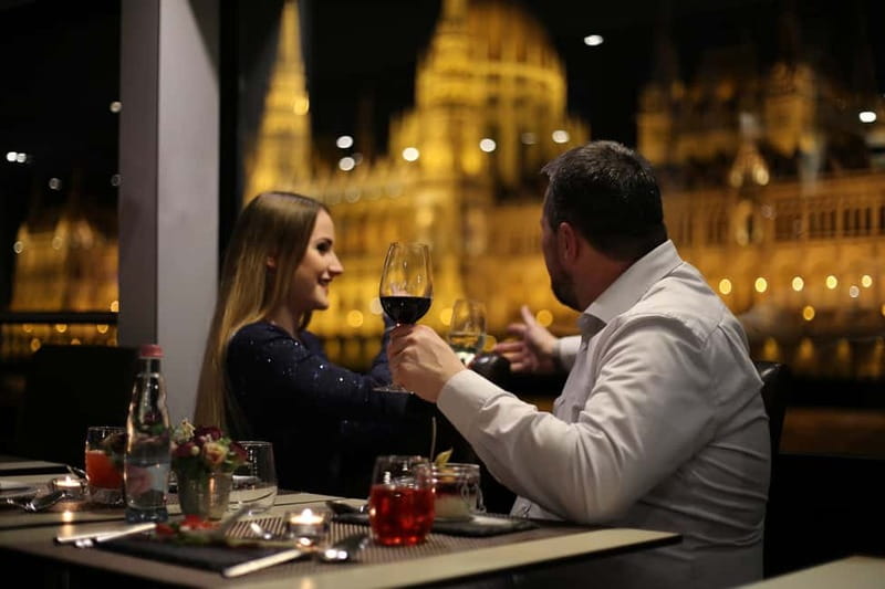 Budapest: Prosecco Dinner Cruise with Live Music - Tips for a Smooth Experience
