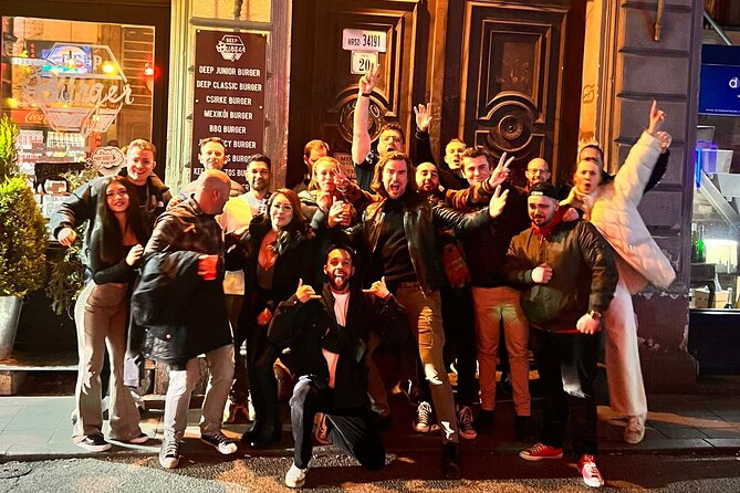 Budapest Pub Tour +6 free Shots +VIP Access +Drinking Games - Enjoy VIP Access to the Famous Instant-Fogas Club