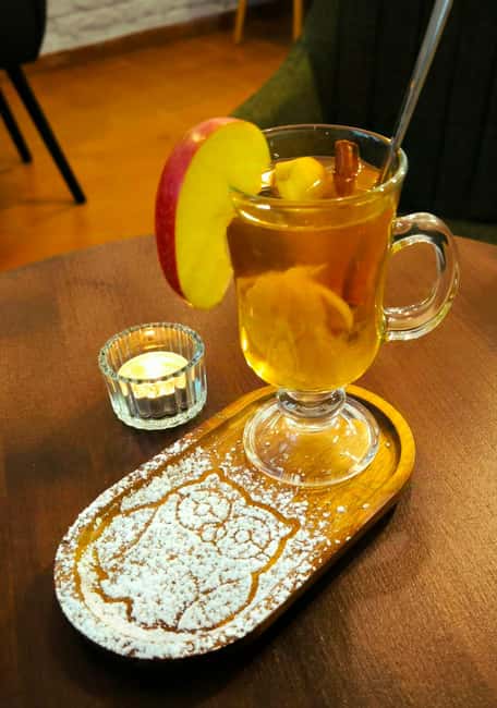 Budapest: Retro Christmas Experience with Snacks - Budapests Retro Christmas Tour: Nostalgia, Snacks, and Stories in 90 Minutes