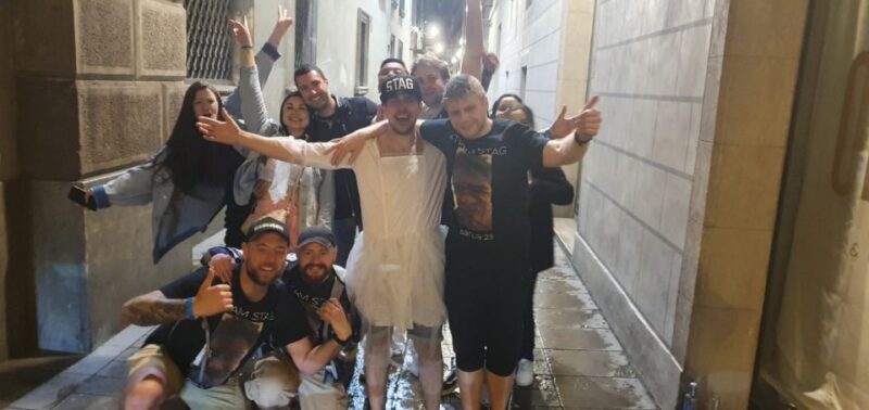 Budapest: Ruin Bar Pub Crawl with Entry Tickets - The Vibrant Atmosphere at Each Stop