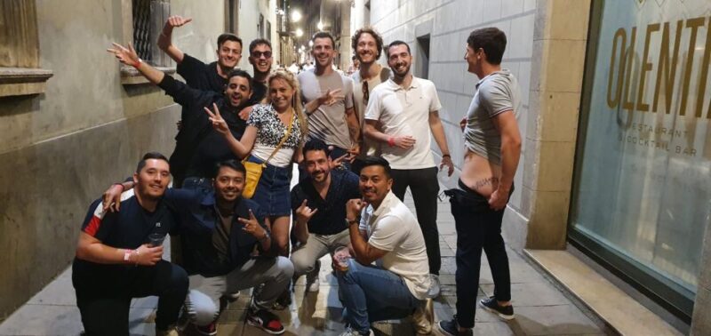 Budapest: Ruin Bar Pub Crawl with Entry Tickets - The Social Aspect and Meeting New People