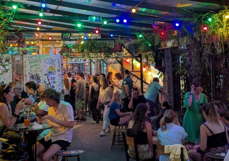 Budapest: Ruin Bars, Street Art, and Jewish Quarter Tour - Exploring Budapest’s Jewish Quarter and Its Rich Heritage