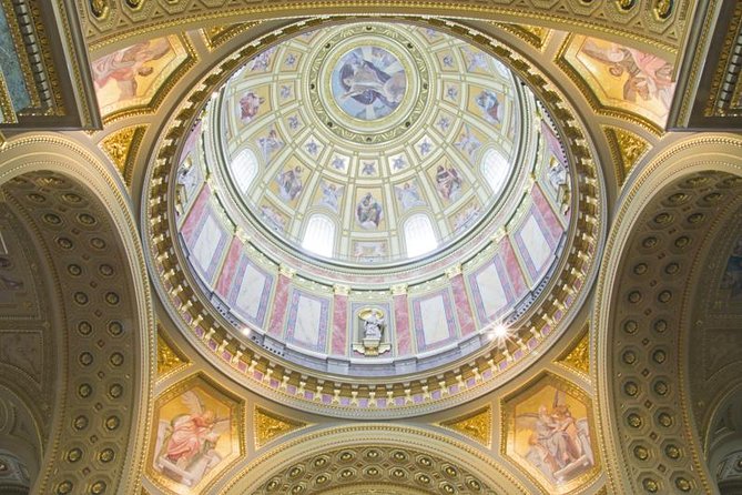 Budapest: Saint Stephen's Basilica Tour - Practical Details: Meeting Point and Group Size