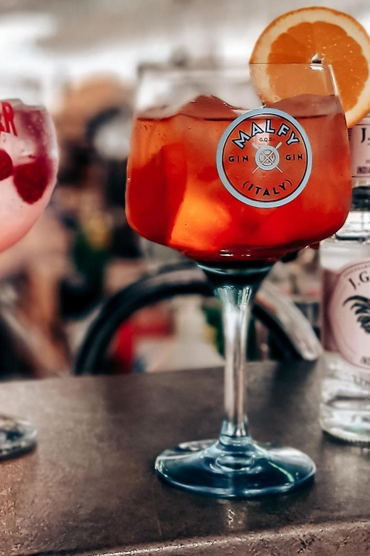 Budapest Sightseeing Cruise with Welcome Drink - What Makes the Views Special?