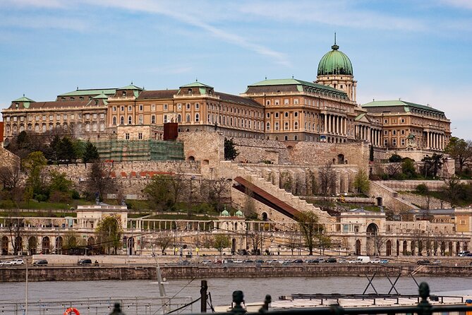 Budapest Sightseeing with Drink Included - The Experience of Cruising Along the Danube