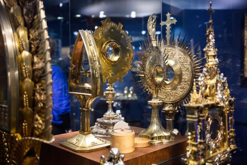 Budapest: St. Stephen's Basilica Entry with Options - Accessibility and Practical Tips for Visitors