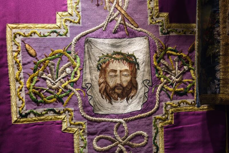 Budapest: St.Stephen's Basilica Grand Organ Concert Tickets - Practical Details: Meeting Point, Accessibility, and Booking