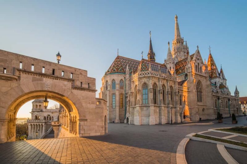 Budapest St. Stephens Basilica & Matthias Church Car Tour - Luxurious Private Transport Enhances the Experience