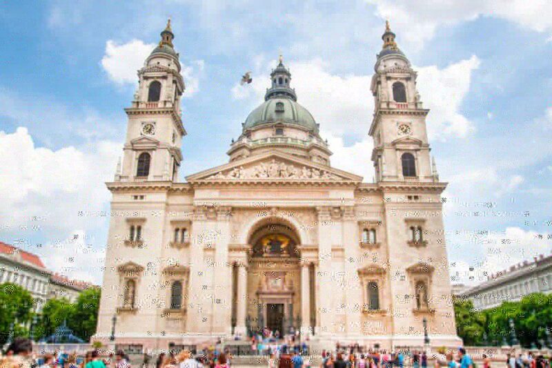 Budapest: St Stephen's Basilica Tour - Explore Budapest’s Iconic St Stephen’s Basilica with Expert Guidance