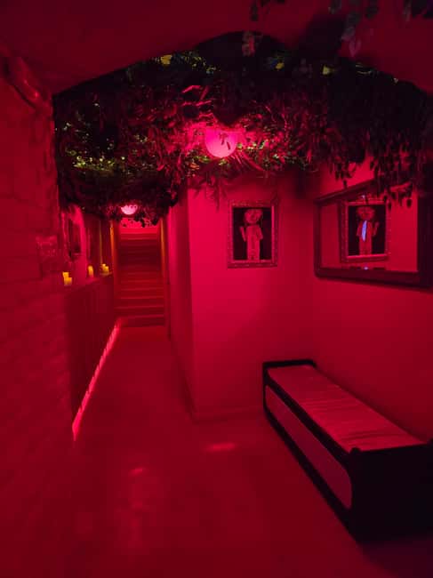 Budapest Street Food & Secrets Tour with Hidden Speakeasy - Craft Beer Tasting in the 7th District