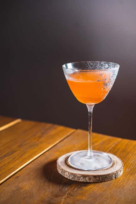 Budapest: Sustainable Cocktail Experience at Elysian Bar - Expert-Led Hands-On Experience